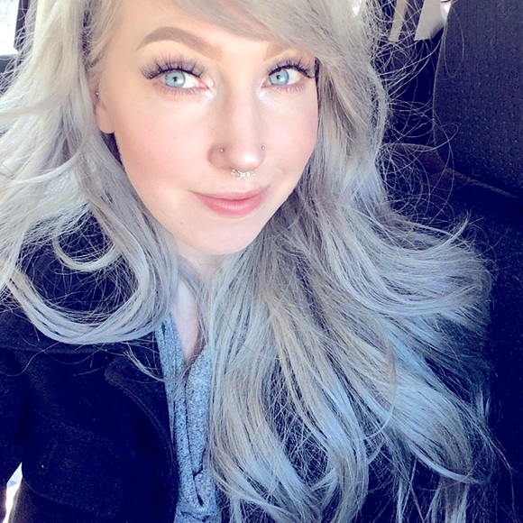 Meet your Posher, Taylor - Picture 1 of 1